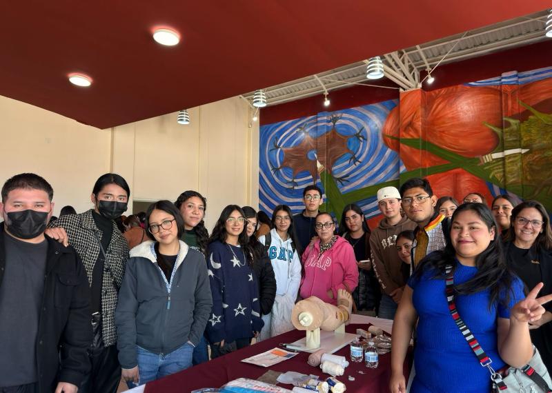 Alumnos de 3er semestre asisten a curso de úlceras